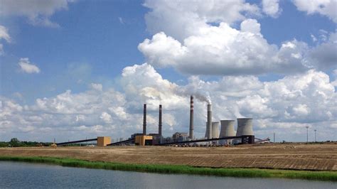 EPA tightens mercury emissions limits at coal power plants